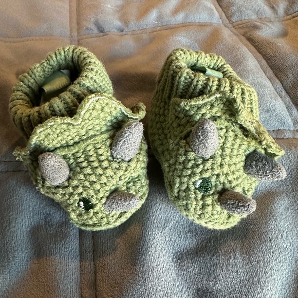 Carter's Other - Carter’s Newborn Dino Crochet Knit Booties Triceratops